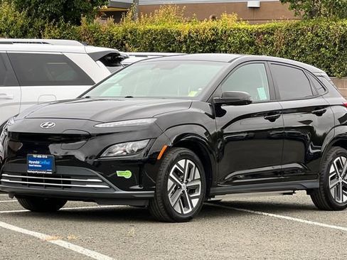 Used 2023 Hyundai Kona SE FWD image 10