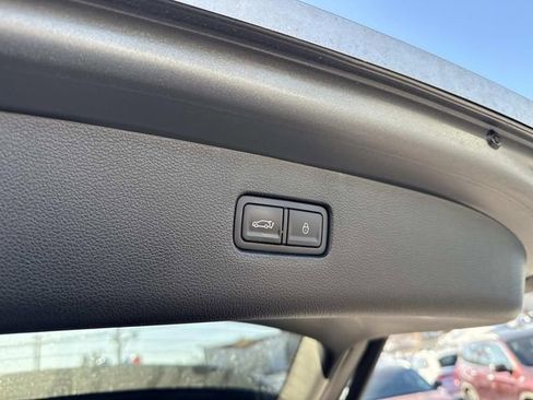 Used 2024 Genesis GV80 2.5T image 9