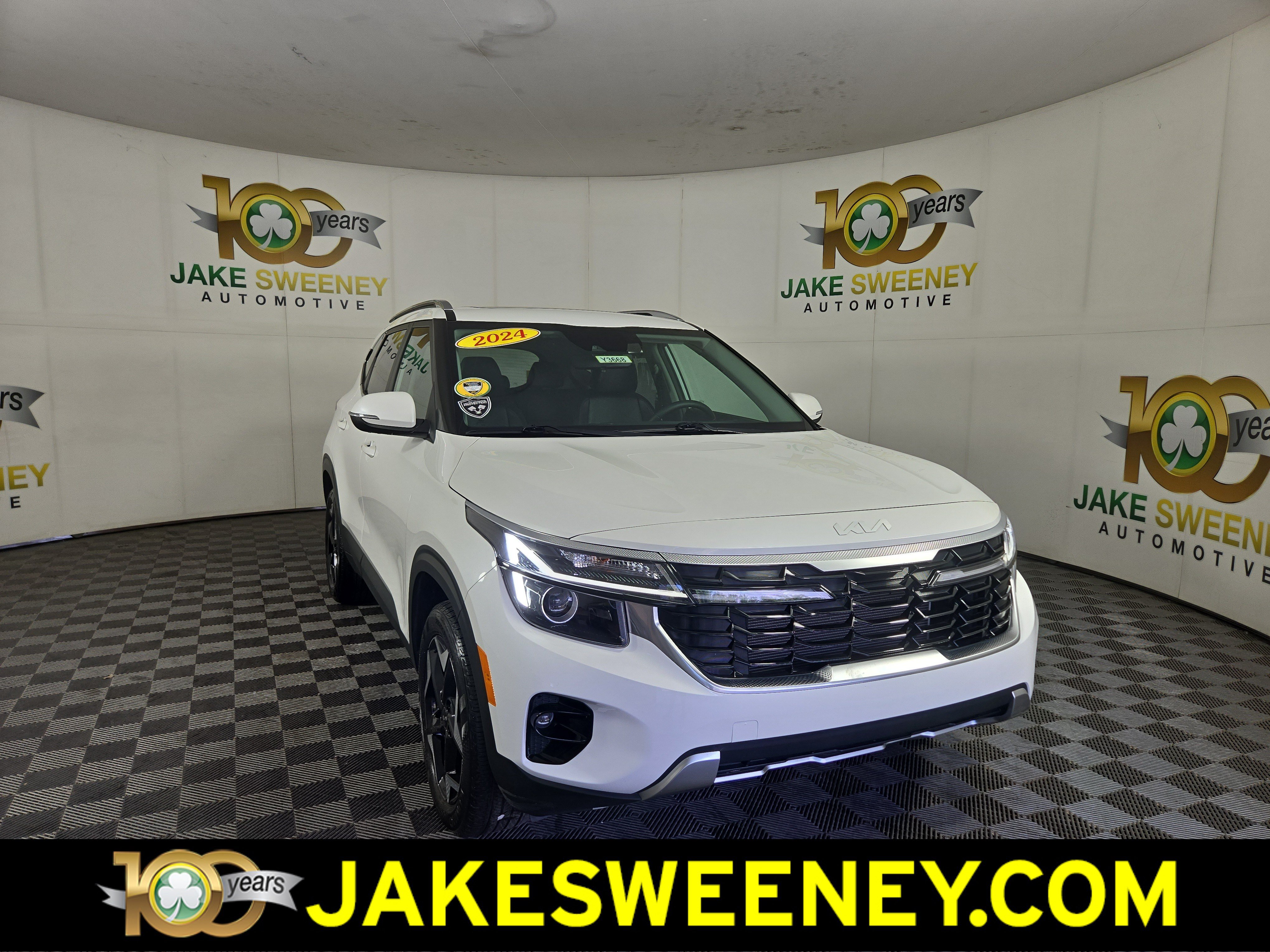 Used 2024 Kia Seltos EX AWD/4WD image 1