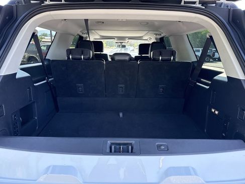 Used 2025 Ford Expedition Max Platinum AWD/4WD image 18