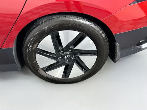 Used 2024 Hyundai Ioniq 6 SE RWD image 11