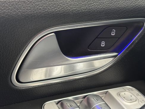 Used 2021 Mercedes-Benz GLE 350 4MATIC image 30