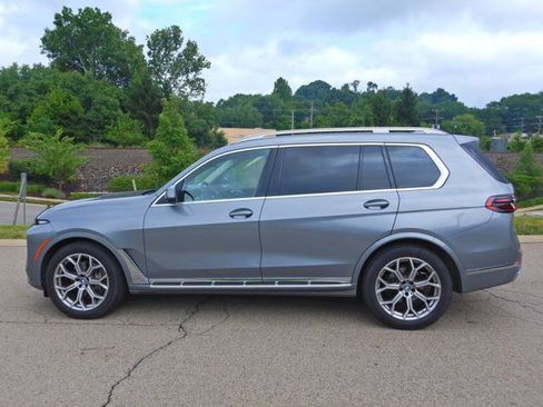 Used 2026 BMW X7 xDrive40i w/ Premium Package AWD/4WD image 12