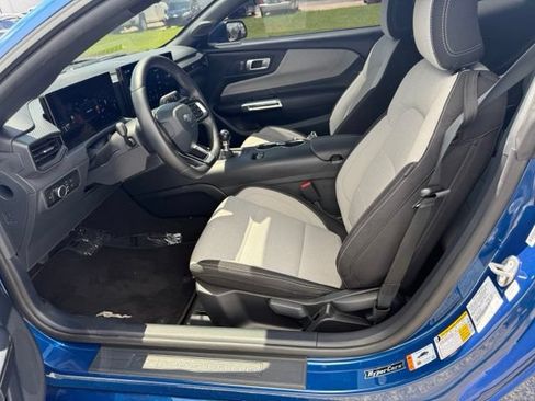 Used 2024 Ford Mustang GT RWD image 18