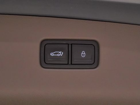 Certified 2026 Genesis GV70 2.5T Advanced AWD/4WD image 23