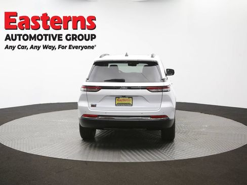 Used 2022 Jeep Grand Cherokee Limited 4xe w/ Luxury Tech Group II AWD/4WD image 40