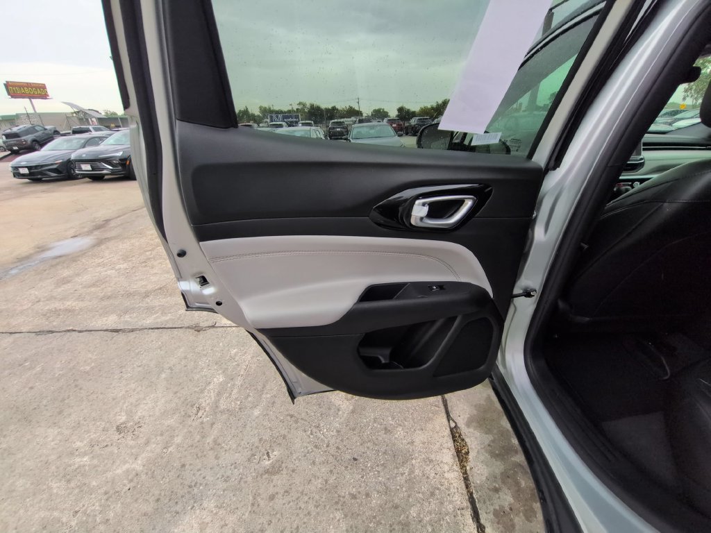 Used 2025 Jeep Compass Limited AWD/4WD image 26
