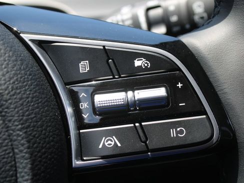 New 2026 Kia Seltos S FWD image 28