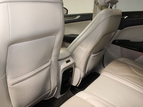 Used 2018 Lincoln MKC Reserve w/ Lincoln MKC Climate Package image 19