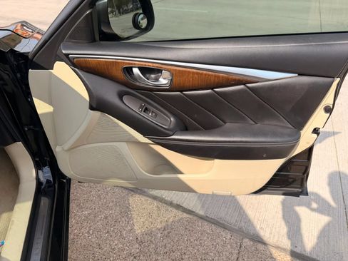 Used 2018 INFINITI Q50 Luxe RWD image 17