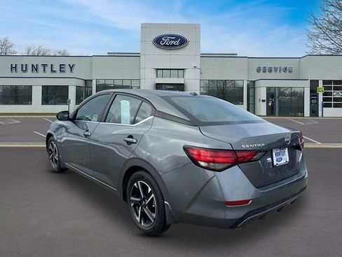 Used 2025 Nissan Sentra SV image 6