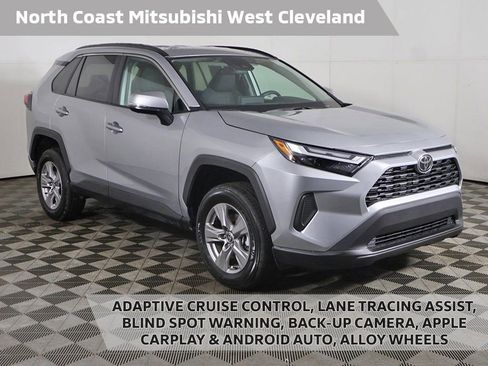 Used 2025 Toyota RAV4 XLE image 1