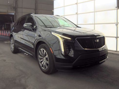 Used 2023 Cadillac XT4 Sport FWD image 2
