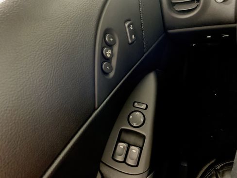 Used 2008 Chevrolet Corvette Convertible w/ Preferred Equipment Group image 19