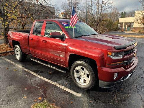 Used 2017 Chevrolet Silverado 1500 LT w/ All Star Edition image 2