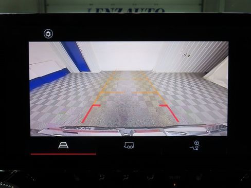 Used 2024 GMC Canyon AT4 image 15