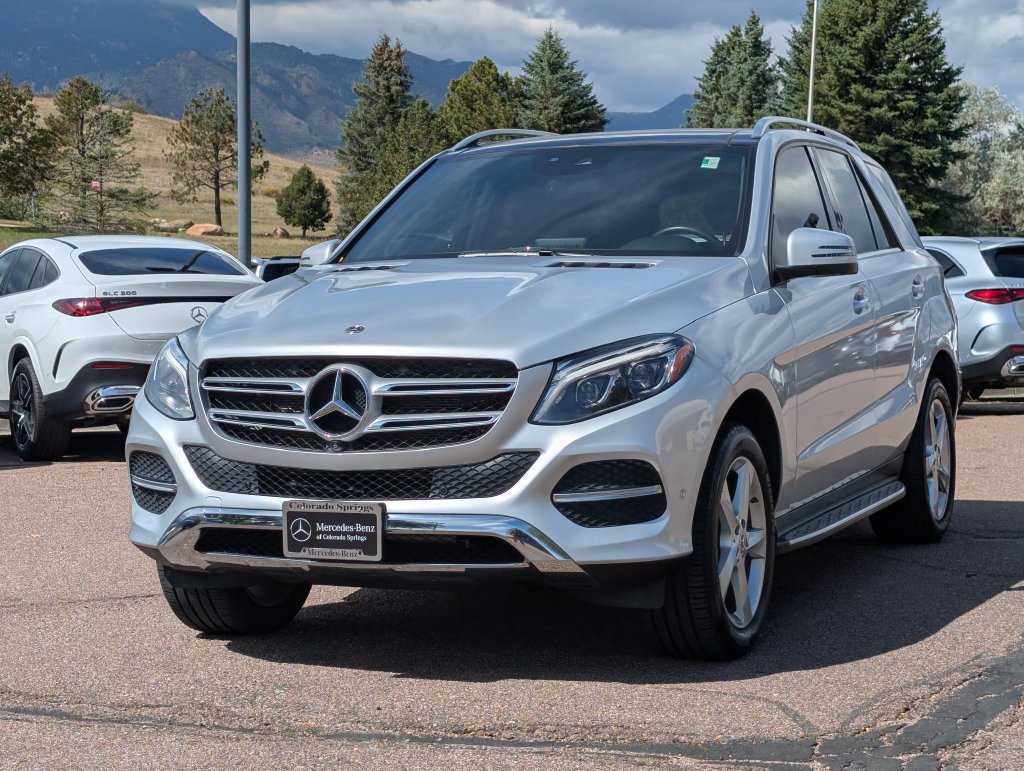 Used 2019 Mercedes-Benz GLE 400 4MATIC image 3
