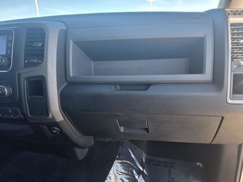 Used 2017 RAM 2500 Tradesman w/ Chrome Appearance Group image 32