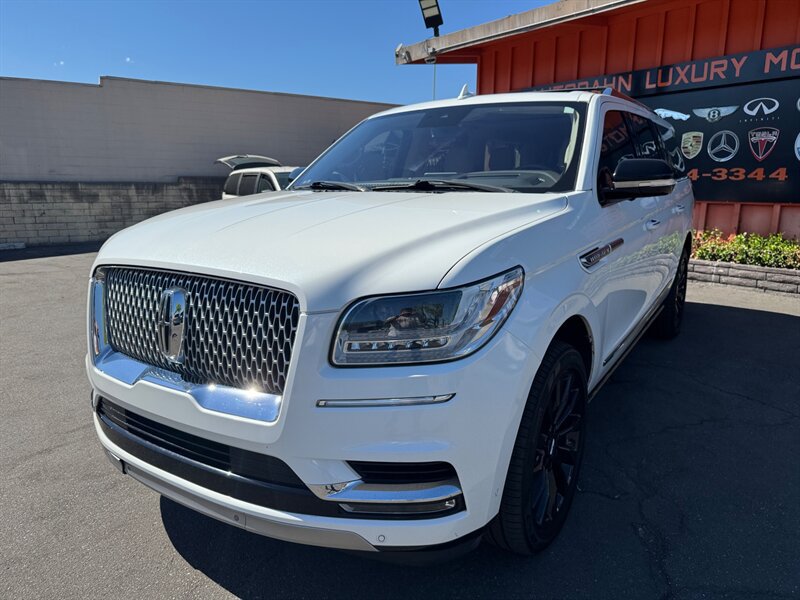 Used 2020 Lincoln Navigator L Reserve w/ Luxury Package AWD/4WD image 9