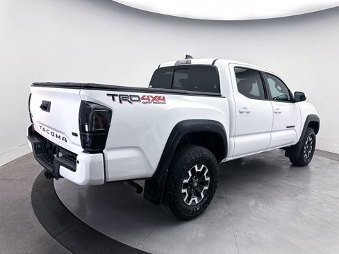 Used 2020 Toyota Tacoma TRD Off-Road w/ Technology Package AWD/4WD image 13