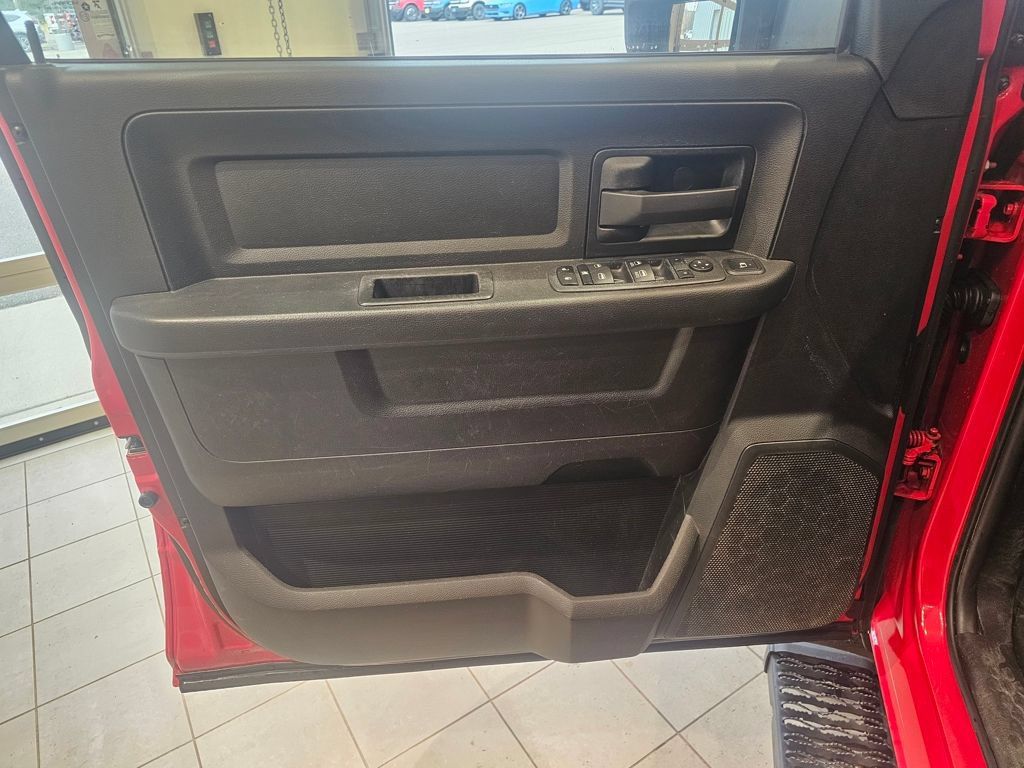Used 2024 RAM 2500 Tradesman AWD/4WD image 11
