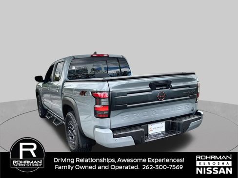Used 2025 Nissan Frontier PRO-4X AWD/4WD image 6