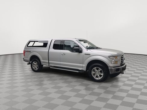 Used 2017 Ford F150 XLT w/ Equipment Group 302A Luxury AWD/4WD image 38
