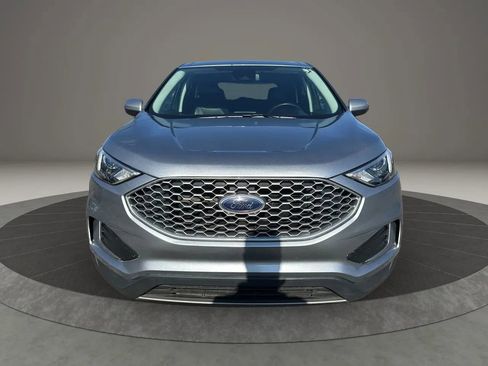 Used 2024 Ford Edge SEL image 2