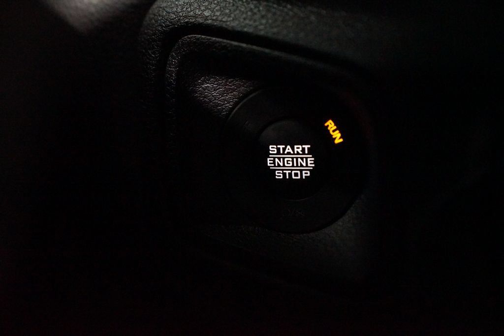 Used 2024 Jeep Wrangler Unlimited Sport AWD/4WD image 23