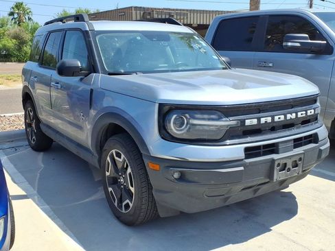 Used 2023 Ford Bronco Sport Outer Banks w/ Tech Package AWD/4WD image 1