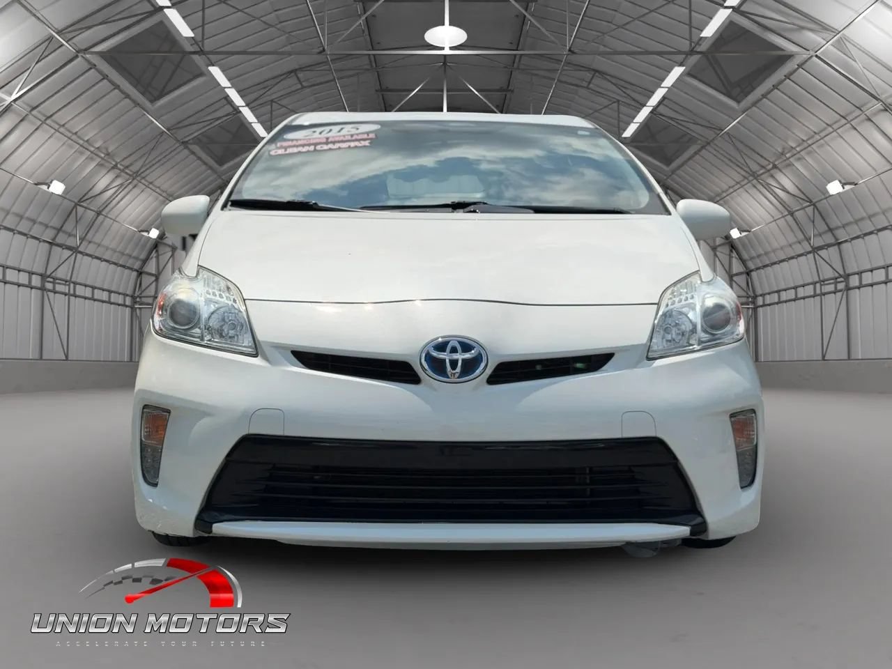 Used 2015 Toyota Prius Two FWD image 2