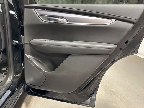 Used 2023 Cadillac XT6 Luxury FWD image 11
