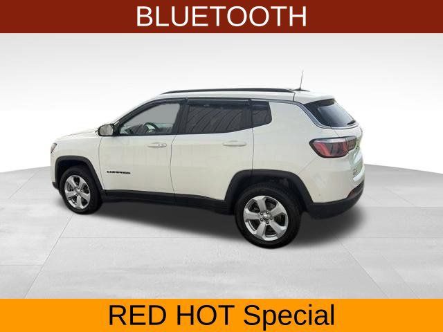 Used 2020 Jeep Compass Latitude w/ Cold Weather Group AWD/4WD image 4