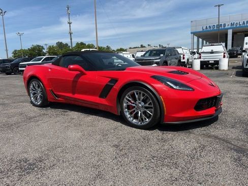 Used 2015 Chevrolet Corvette Z06 w/ 3LZ Preferred Equipment Group RWD image 1