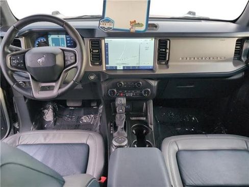Used 2022 Ford Bronco Outer Banks image 10