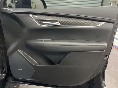 Used 2021 Cadillac XT5 Sportv image 11