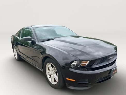 Used 2012 Ford Mustang Coupe image 6