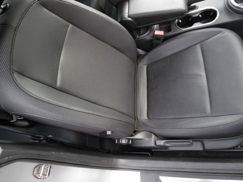 Used 2012 Volkswagen Beetle 2.5 FWD image 19