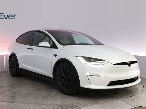 Used 2023 Tesla Model X AWD/4WD image 13
