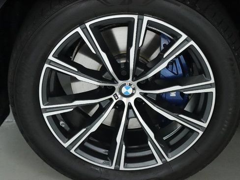 Used 2023 BMW X5 xDrive40i w/ M Sport Package AWD/4WD image 40
