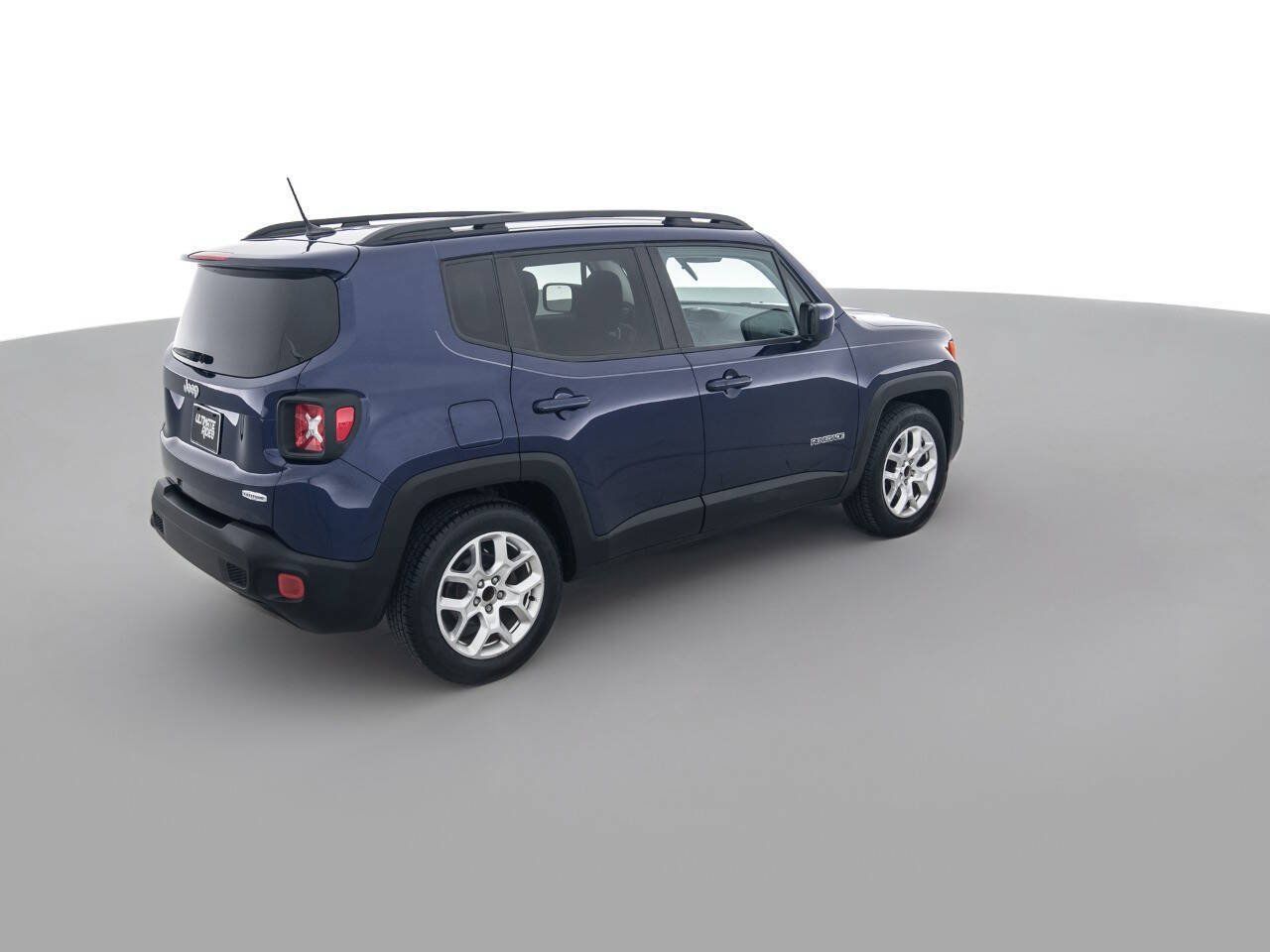 Used 2016 Jeep Renegade Latitude FWD image 5