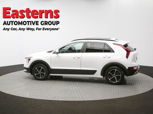 Used 2023 Kia Niro EX image 56