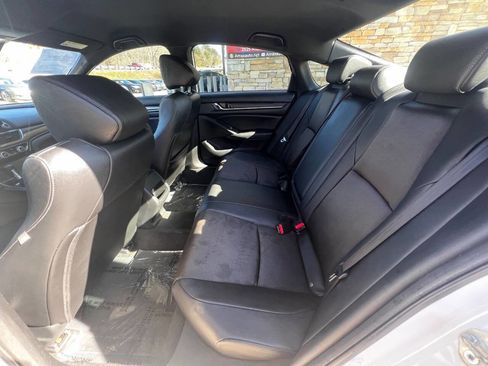 Used 2019 Honda Accord Sport image 14