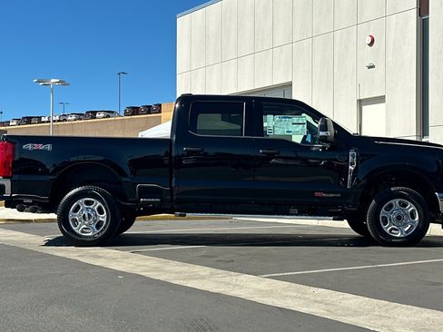 New 2026 Ford F350 XLT image 2