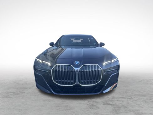 Used 2023 BMW 760i xDrive 760i xDrive image 7