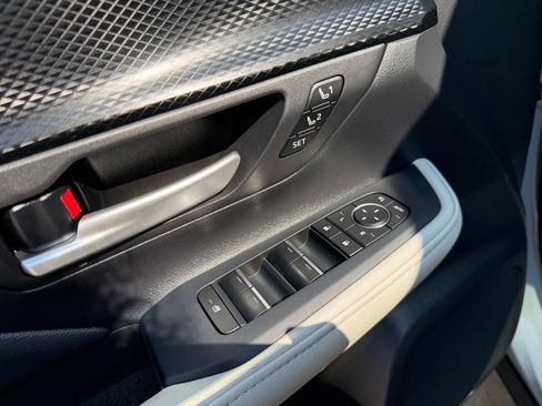 Certified 2026 Toyota Grand Highlander AWD Hybrid image 10