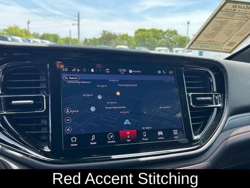 Used 2024 Dodge Durango GT RWD image 24
