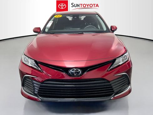 Used 2022 Toyota Camry LE FWD image 10