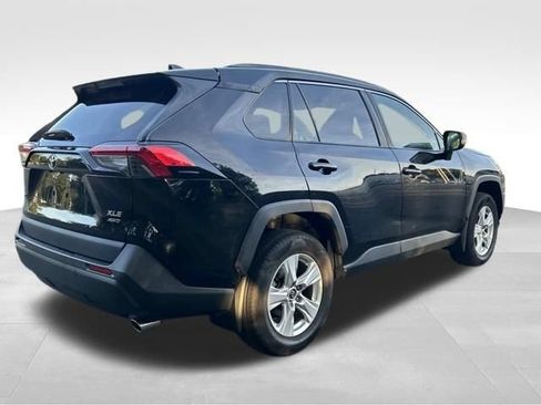Used 2021 Toyota RAV4 XLE w/ XLE Grade Weather Package AWD/4WD image 5