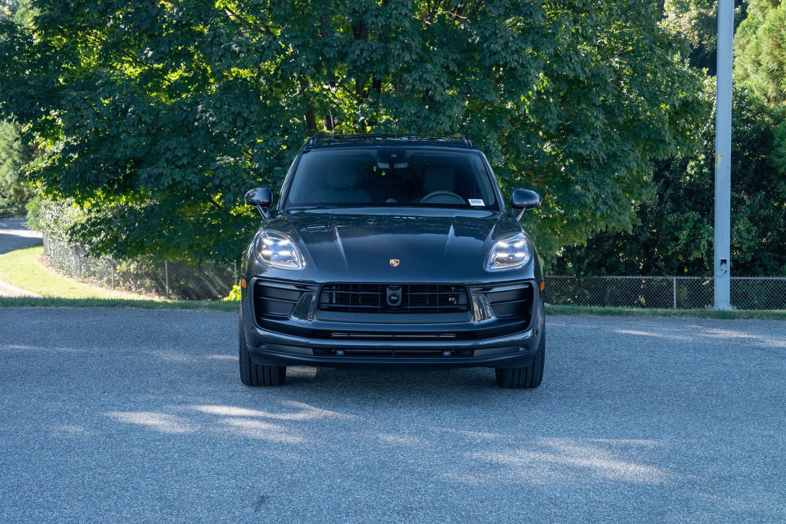 Certified 2026 Porsche Macan AWD/4WD image 10